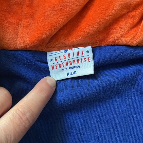 I know it’s painful to be a Mets fan right now, but this is adorable! - Picture 2 of 4